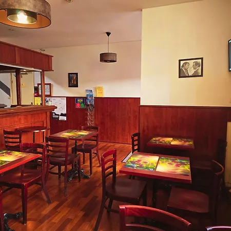 Ξενοδοχείο Alexandra Centre 2*