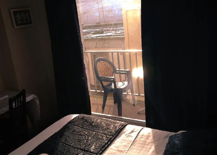 Alexandra Centre Hotel 2*