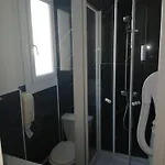 Hotel Alexandra Centre Ville-Nausicaa 2* בולון-סור-מאר
