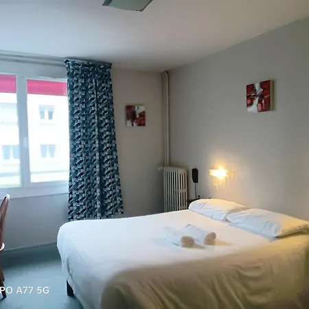 Alexandra Hotel 2*