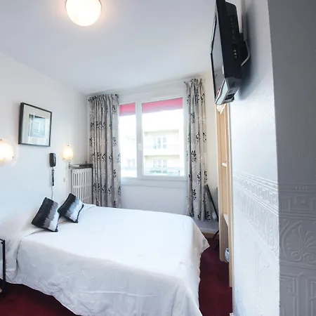 Alexandra Centre Hotel 2*