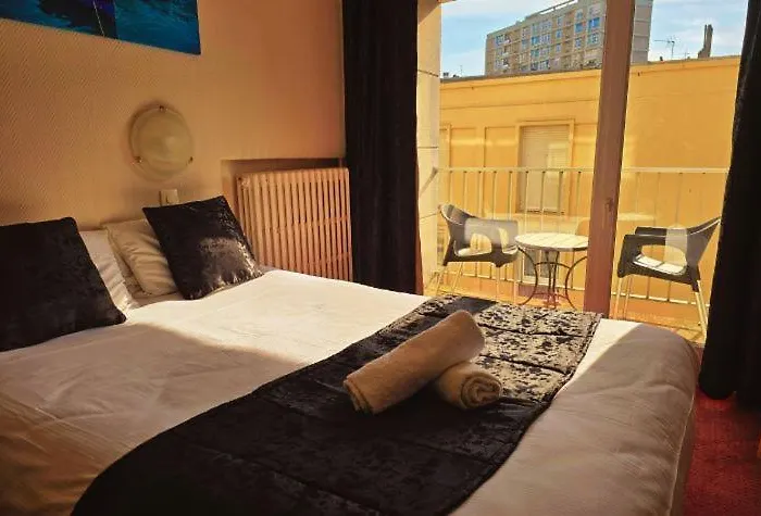 Alexandra Centre Hotel 2*